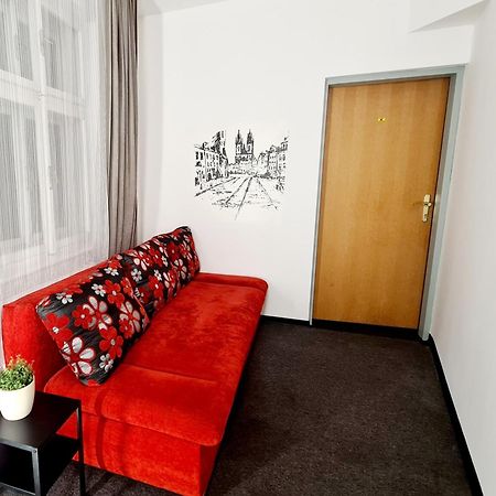 Thai Sun Hostel Prague Extérieur photo
