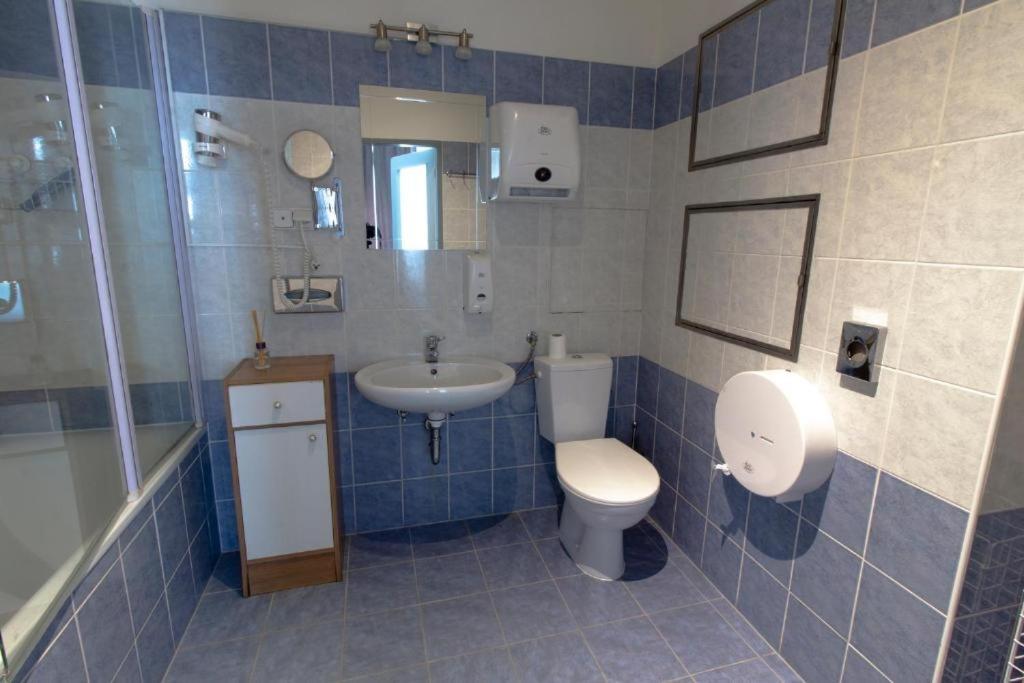 Thai Sun Hostel Prague Extérieur photo